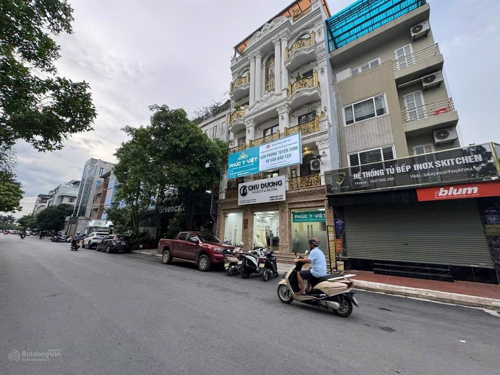 Bán gấp 15.5 tỷ 83m2 5tầng mt 5m đường thông không lỗi lk kđt văn khê giá đầu tư