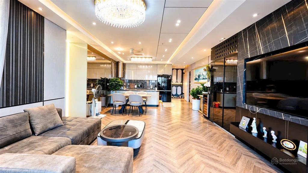 Em bán căn góc vip 4 p ngủ, 143m2 hpc 105, nhà đẹp, nội thất xịn giá tốt. 0963 225 ***