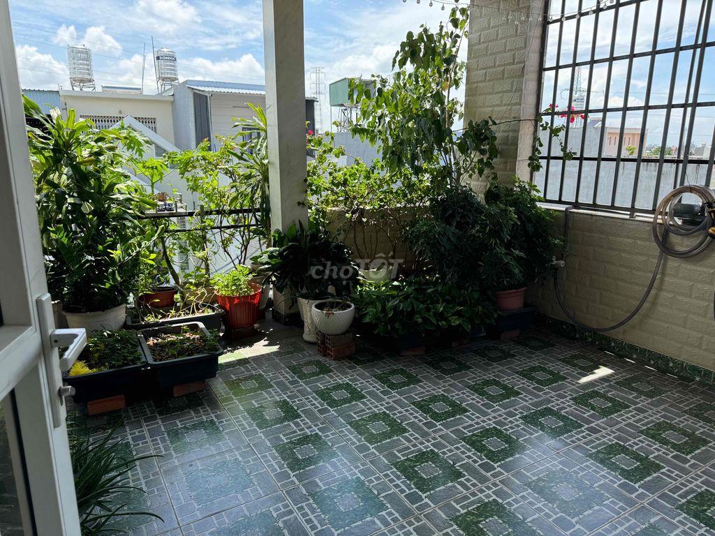 NHÀ PHỐ LIỀN KỀ CHỢ VƯỜN LÀI
