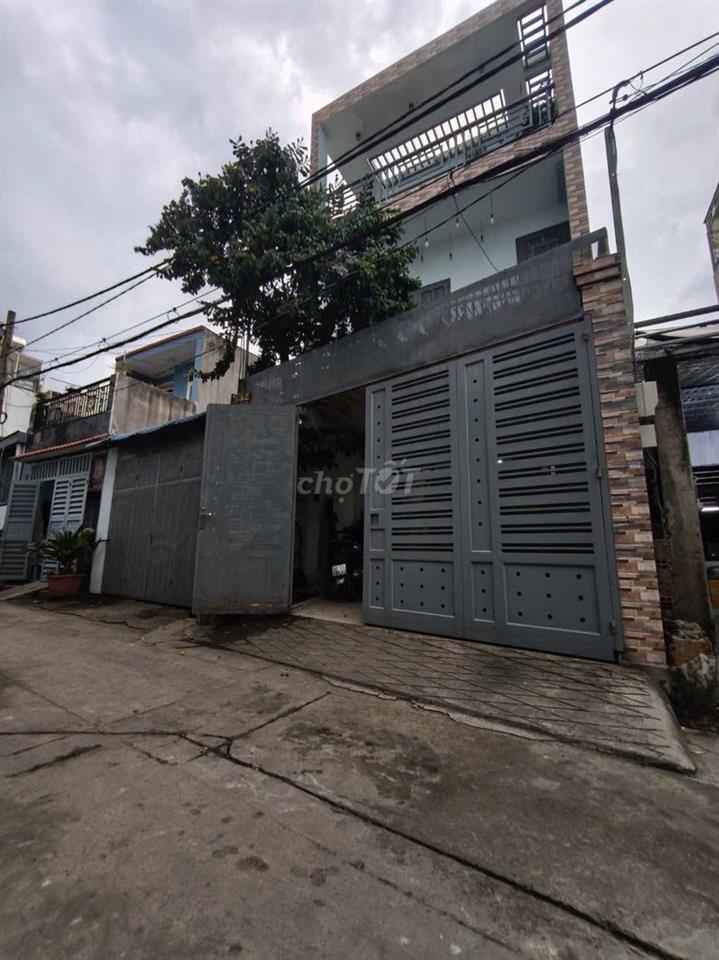 Bán nhà DT 5x18m - 2 tầng,4p, hẻm ô tô - Lâm Thị Hố Q12. Giá : 4,05 tỷ