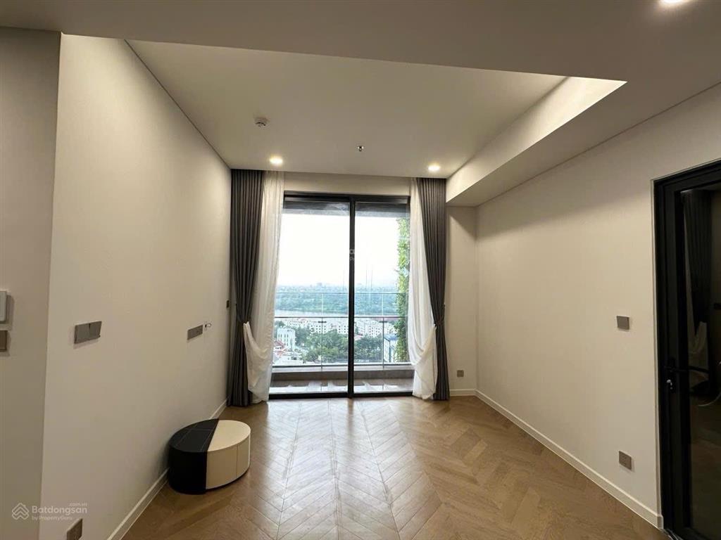 Chủ nhà cần bán căn 2pn view sông trực diện