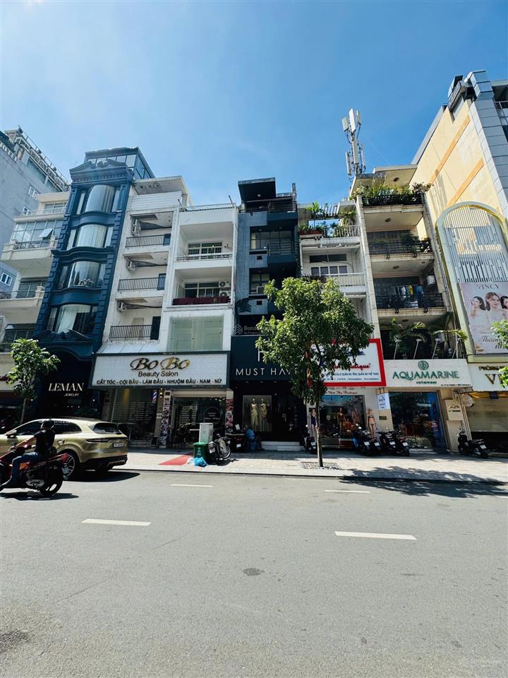 Siêu phẩm mặt tiền ngay lý tự trọng, p bến thành, quận 1 4.2x27m (114m²), 4 tầng, giá chỉ 68 tỷ
