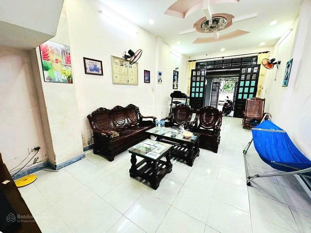 6,5 tỷ. 94m2 (cn 76m2), 3 tầng. hoàn công. hẻm xe hơi, thông man thiện, tăng nhơn phú a, quận 9.
