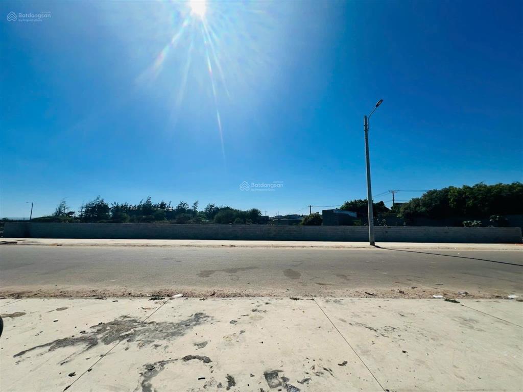 Bán lô đất 1441m2 mặt tiền biển phan thiết phường lạc đạo. đất sản xuất kd, sổ hồng riêng