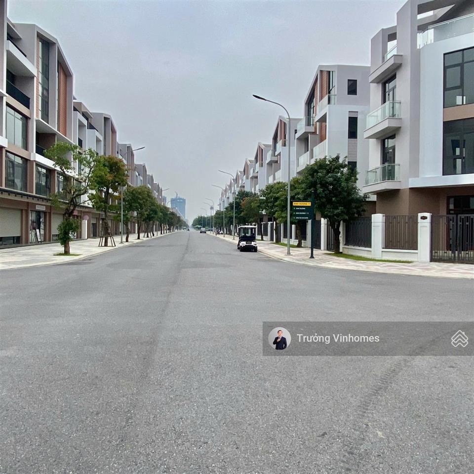 Gần chung cư, gần trường học, gần biển đường lớn 20m thênh thang đỗ oto, giá cực sốc thời điểm này