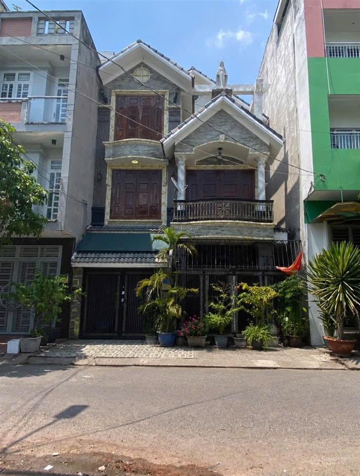 Biệt thự mới 8x13m trệt 3 lầu mặt tiền khu tên lửa giá 12.5 tỷ