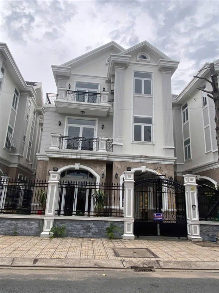 Ngay công viên! biệt thự sân vườn vip 10x20m 1 hầm 3 tầng gara ô tô cách aeon 150m2