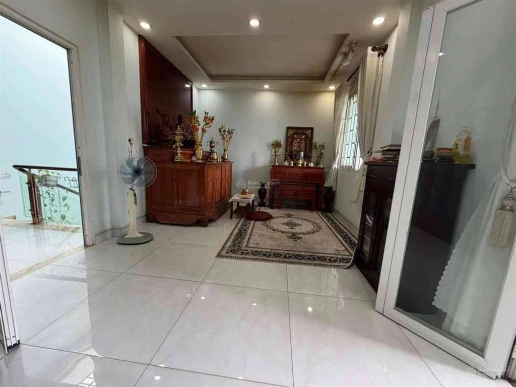 Bình tân bùi tư toàn, hạ còn 9,95 tỷ tl dt 124 m2, 6.5 x 19 chủ muốn bán nhanh để về quê, 4 pn.