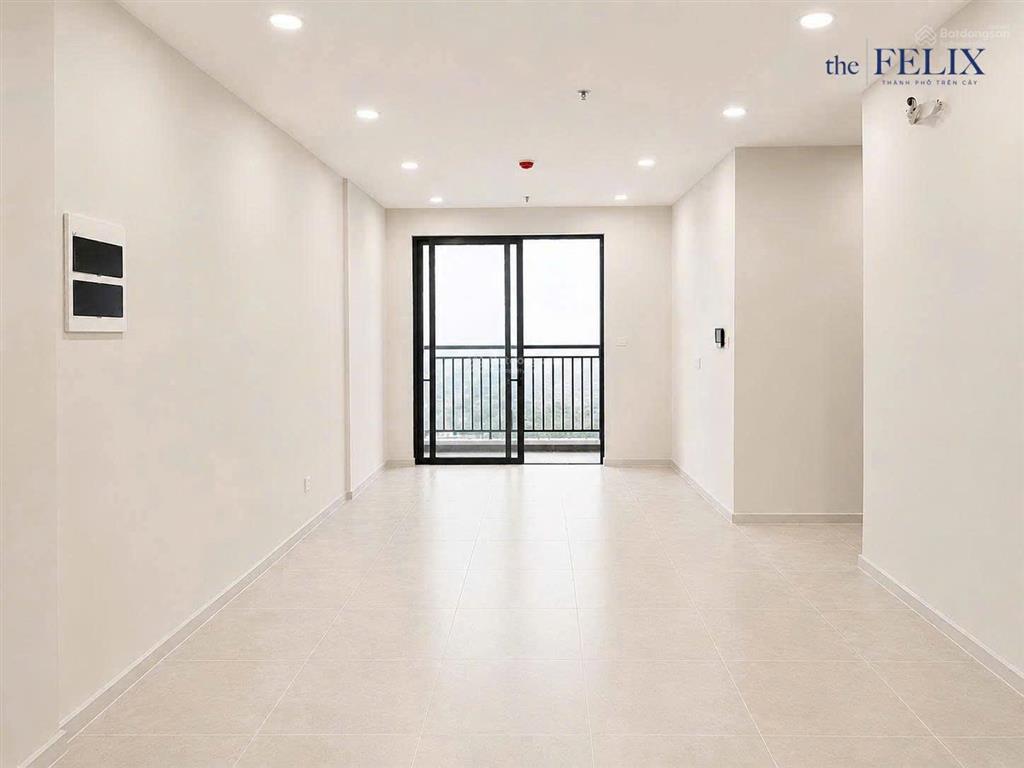Bán căn hộ the felix 3pn 85m, tầng trung, view cổng chính đẹp, giá 3,35 tỷ