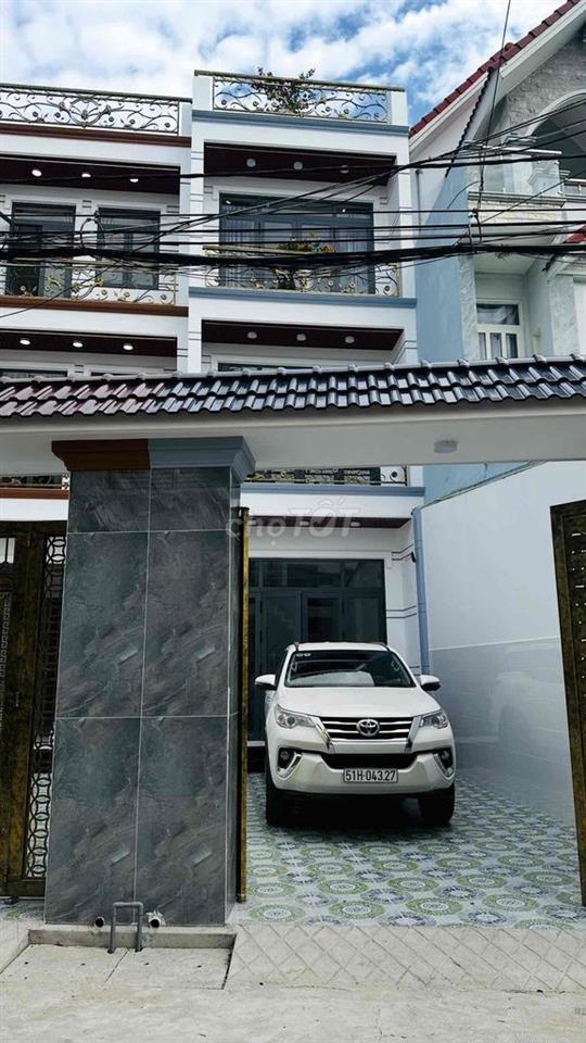 nhà mới xây đã hoàn công chất lượng cao cấp cần bán gấp