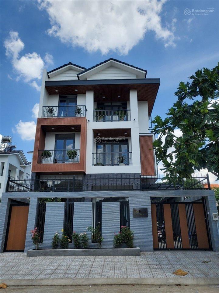 Siêu tốt bán nhà mặt tiền đường c1, phường 13, tân bình. 6.1x49m(241m2) 4 tầng. chỉ 30 tỷ