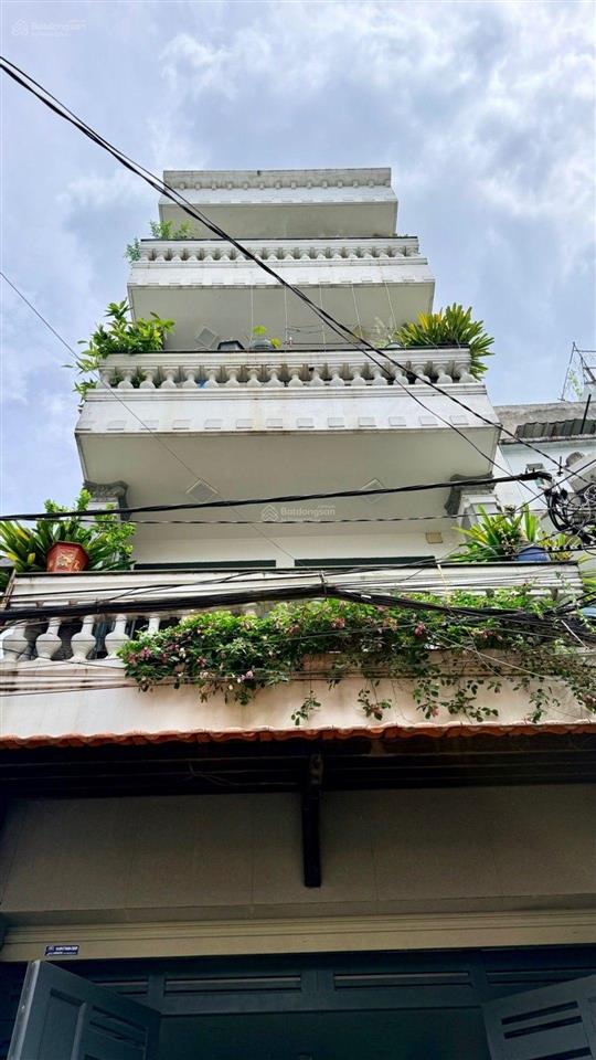 Bán nhà 4x20m, 3 lầu như hình hẻm xe tải đường lê trọng tấn.