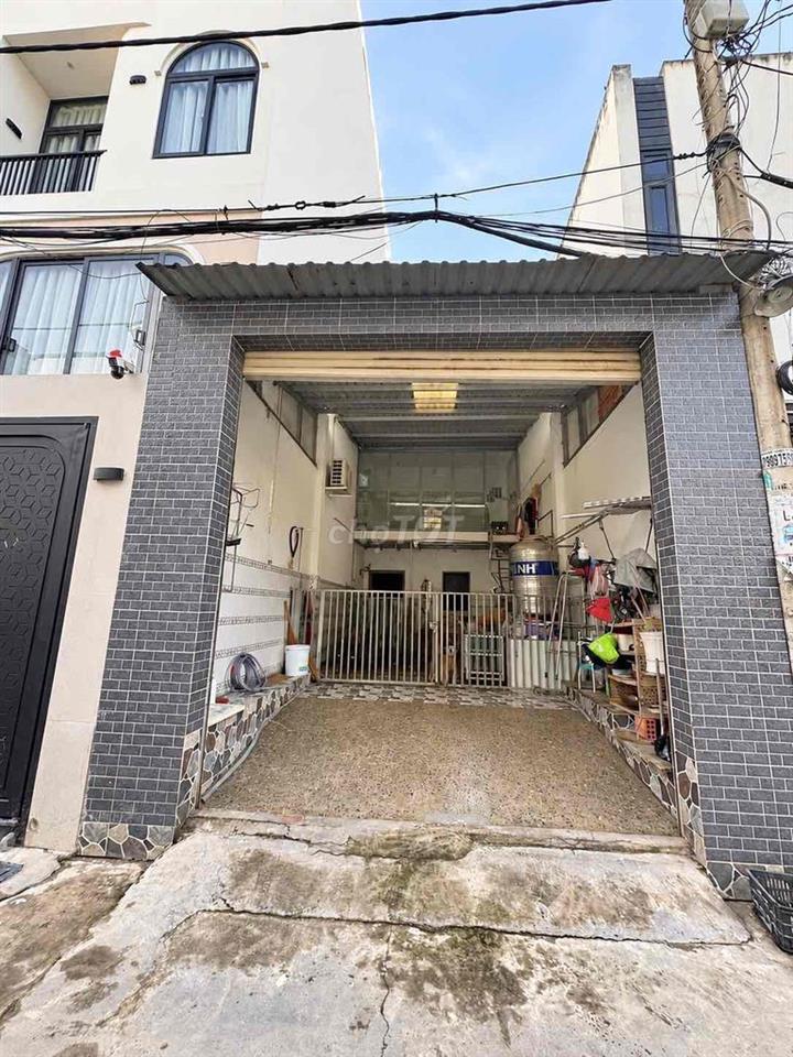 Bán đất tặng nhà hẻm cách mặt tiền 2căn 4tỷ7 thương lượng mạnh