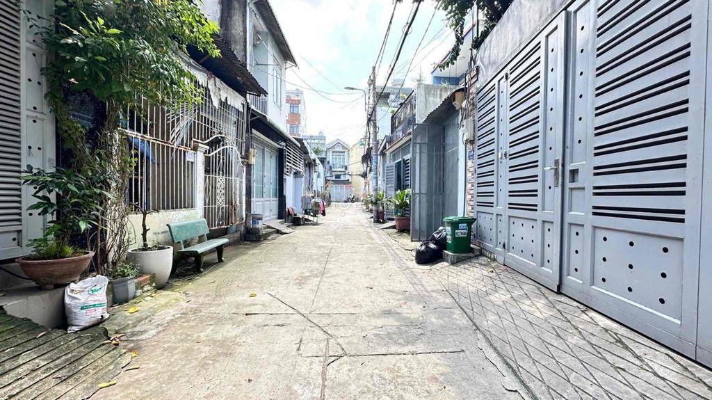5x18 chỉ 4.1Đ (thương lượng) HXH thông ngay Lâm Thị Hố, 3 tầng BTCT