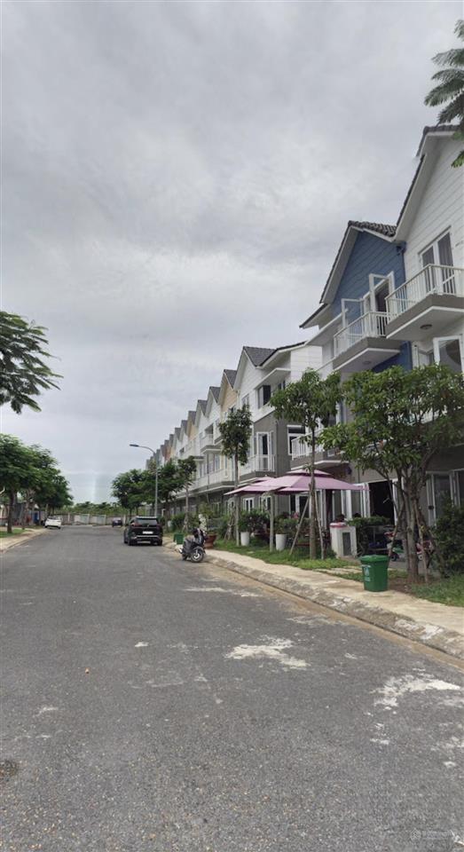 Chủ gửi biệt thự 8x20 lô góc 2 mặt tiền view bờ sông đẹp dự án park riverside 22 tỷ 990