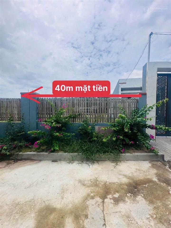 Chủ cần bán hạ giá chỉ còn 6 tỷ. diện tích 3200m2, mặt tiền 40m, thổ cư 640m2