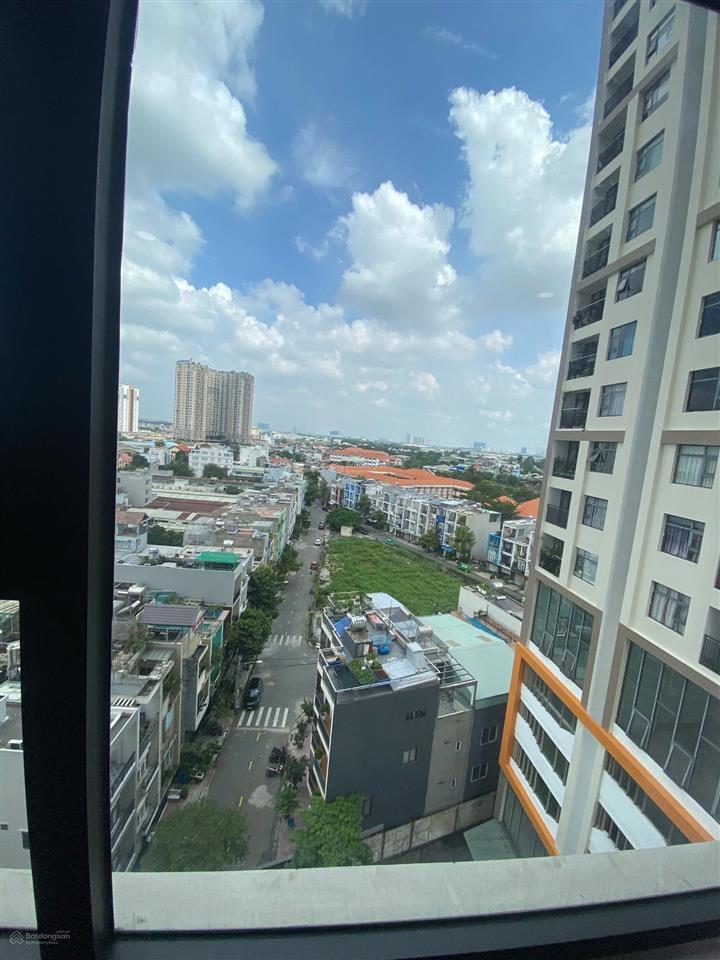 Chính chủ bán căn góc premier 75m full nội thất giá 3,280 bao phí thuế