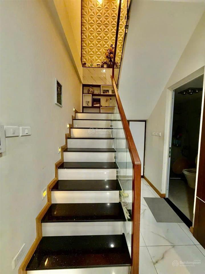 Duplex vinhomes gardenia 100m, 3 phòng ngủ, view bể bơi & toàn cảnh thành phố giá chỉ 9,95 tỷ!