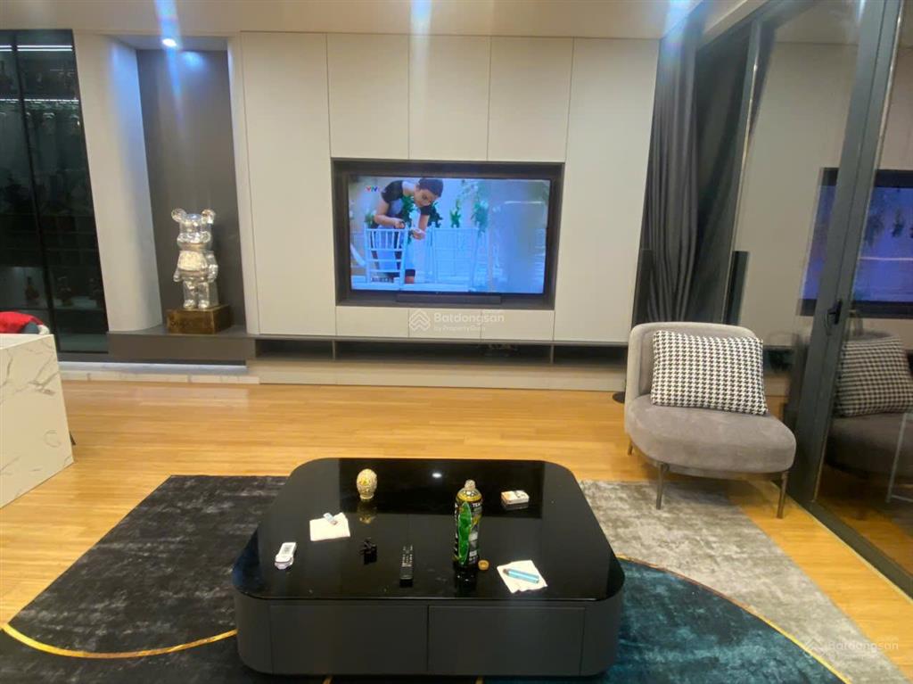 Chỉ 9,3 tỉ. giá hời tòa! cần bán gấp căn hộ chung cư cao cấp 105 m2, 3 pn tòa the zei.