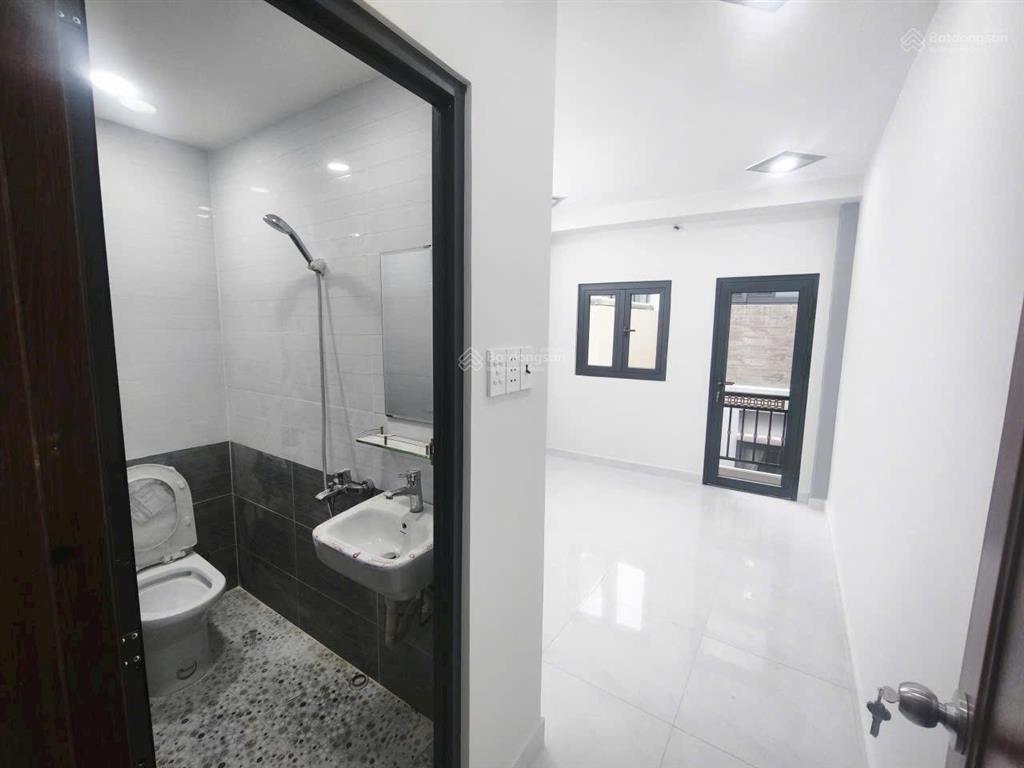 Bán nhà 730/lạc long quân 3.2x6 2 lầu 3.2 tỷ