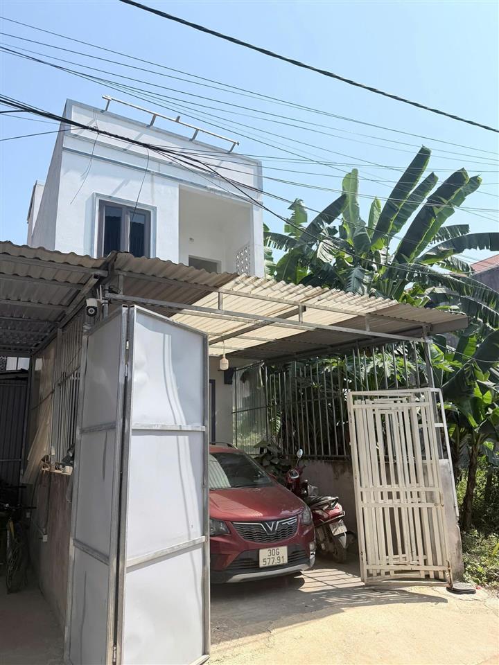 Chính chủ gửi bán nhà hai tầng 4 phòng ngủ tại thôn miễu sát đhqg, dt 79m2, 4,2 tỷ, 0349 946 ***