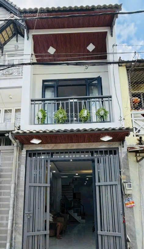 4,38 tỷ nhà 1 lầu cực đẹp mới 100% vô ở liền