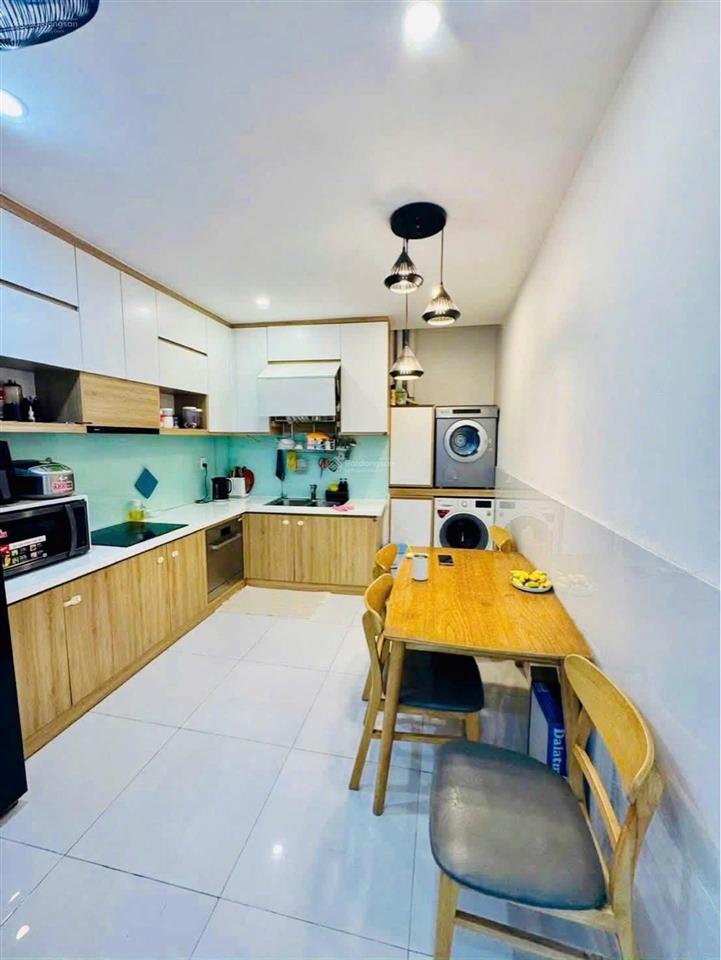 Cầu kiệu phú nhuận | 50m2 | chỉ hơn 7đ xíu | nhà đẹp ở ngay |