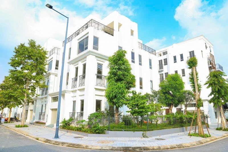 Nhượng căn biệt thự góc sân vườn the manor 269m2 đông nam tây nam