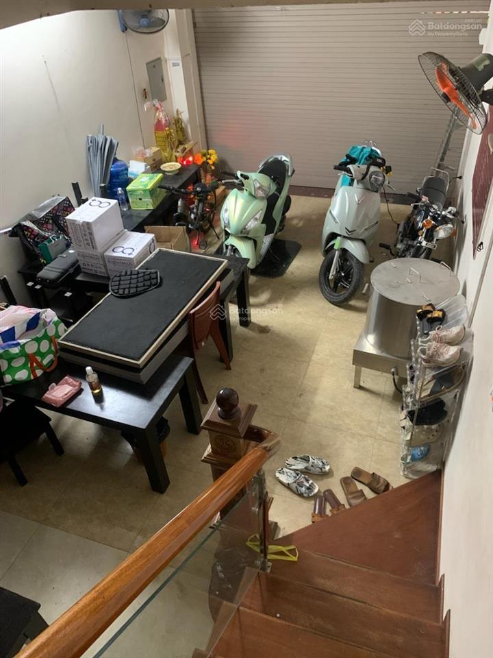 Hơn 8 tỷ ô tô tránh phố doãn kế thiện cầu giấy, lô góc, kinh doanh xịn