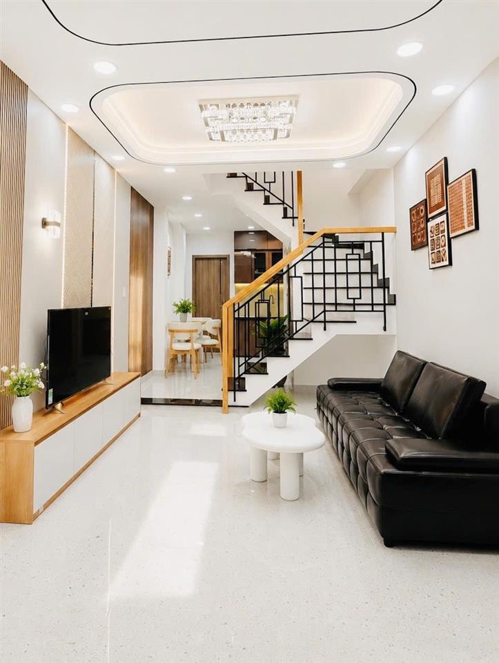 Nhà mới Cô Giang, QUẬN PHÚ NHUẬN, 3.3 x 12m (40 m2), 5.75 tỷ