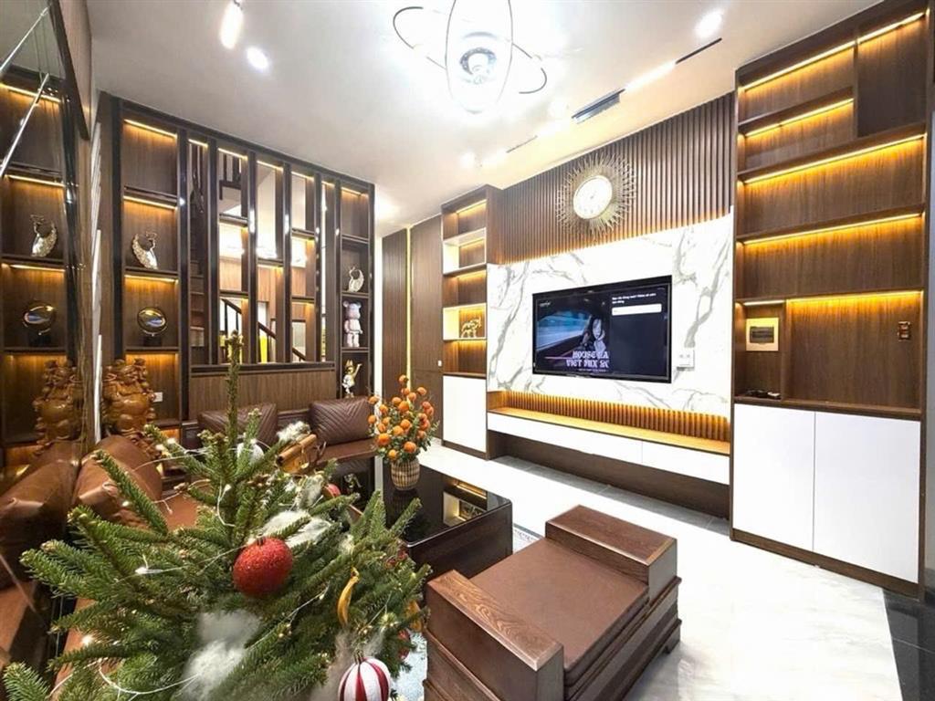 CHỈ HƠN 10 TỶ - NHÀ HỒ TÙNG MẬU - FULL NỘI THẤT - CÔNG NĂNG ĐỈNH.
