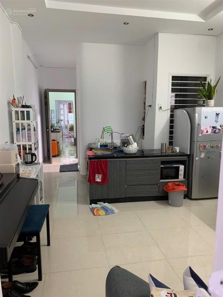 Bán chung cư thanh niên đường bàu cát 2, tân bình, dt 53m2/2pn+2wc. giá 2 tỷ 6, sổ hồng riêng.