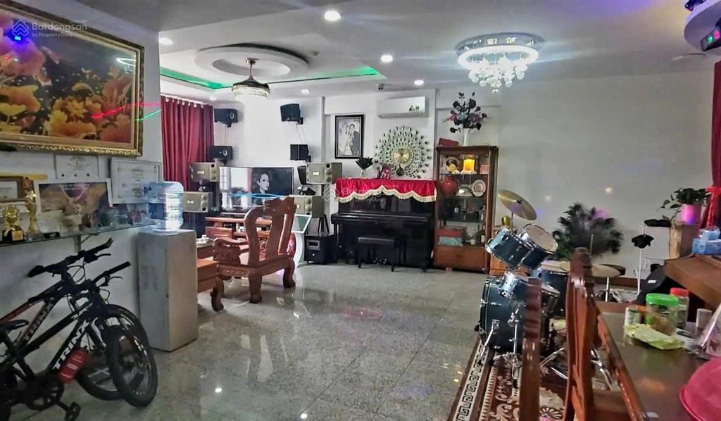 Bán cc phú hoàng anh, 4 tỷ vnd, 128m2, 3pn, 3wc, nhiều tiện ích, chính chủ đẹp