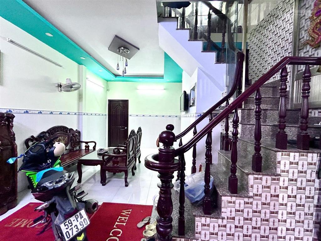 Cách mặt tiền đồng đen chỉ 20m, tân bình hẻm ôtô tới cửa 60m ngang 5m 2 tầng 4pn
