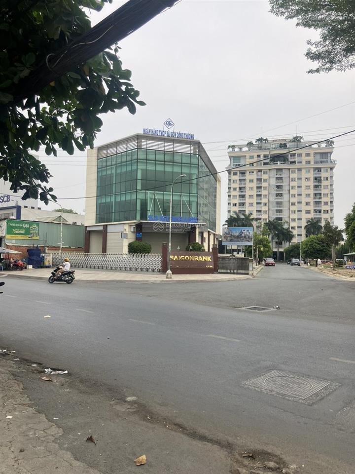 Продаётся участок, 12000 м², Thủ Đức
