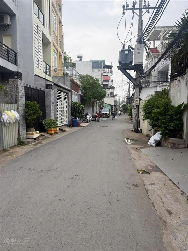 Chính chủ bán đất góc 2 mặt tiền vị trí đẹp, kinh doanh đa ngành nghề 0901 111 ***