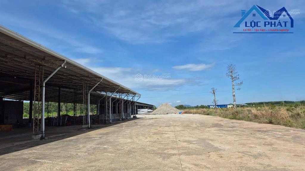 Bán đất và nhà xưởng tại huyện xuân hòa đồng nai diện tích 27,5ha giá chỉ 130 tỷ. 0933 725 ***