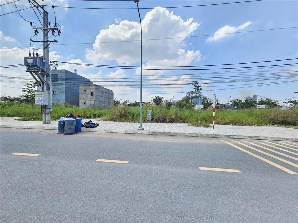 Bán đất kdc bửu hòa 90m2, đường 18m, gần ql1k, giá 3,35 tỷ