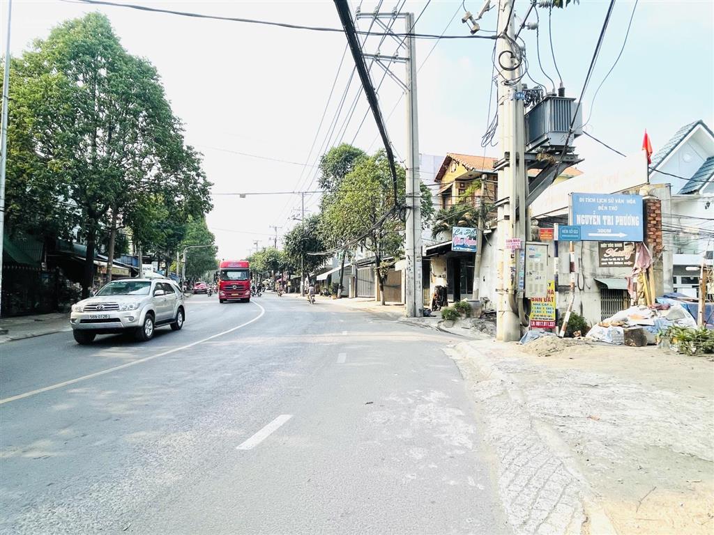 Lô đất full thổ cư đường nhựa 2 ô tô tránh nhau phường bửu hoà