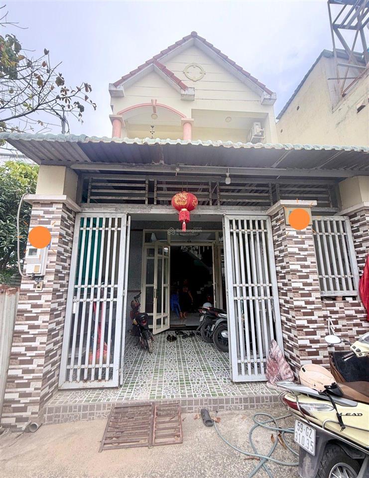 Chỉ 4tỷ 900tr (tl)nhà 5,3m x 19mnở hậu tài lộchẻm xe hơivài bước ra huỳnh thị hai gần bệnh v