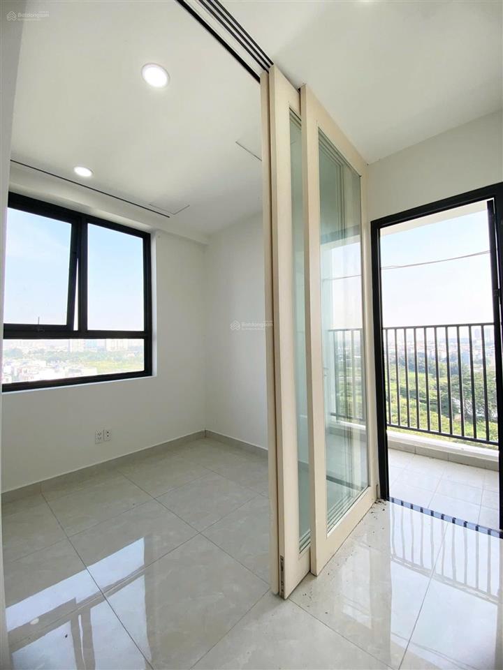 Bán căn góc có ban công 2pn2wc sài gòn intela 2,1 tỷ