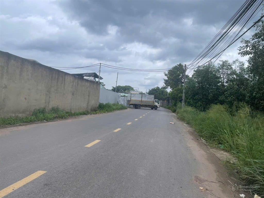 B.án nhà xưởng đất( skc ) thống nhất ,đồng nai dt 3100m2. sổ riêng có 2.300m2 đất skc ( đã đóng