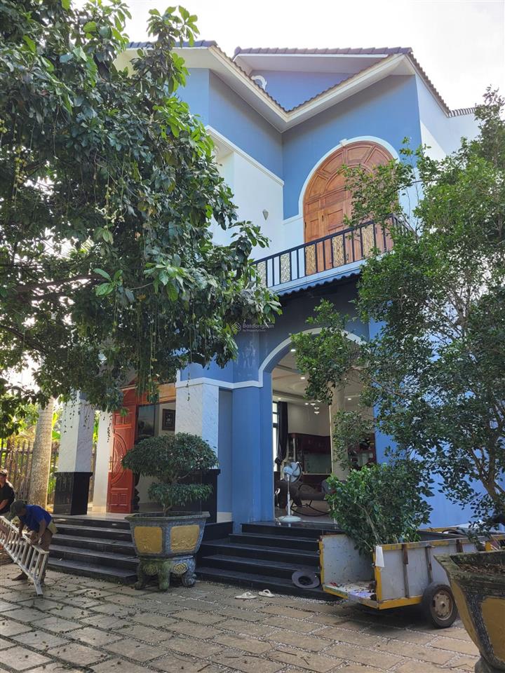 Bán biệt thự mặt tiền đường nhựa nghĩa thành, châu đức, full nội thất, 15x30m, giá 7 tỷ tl
