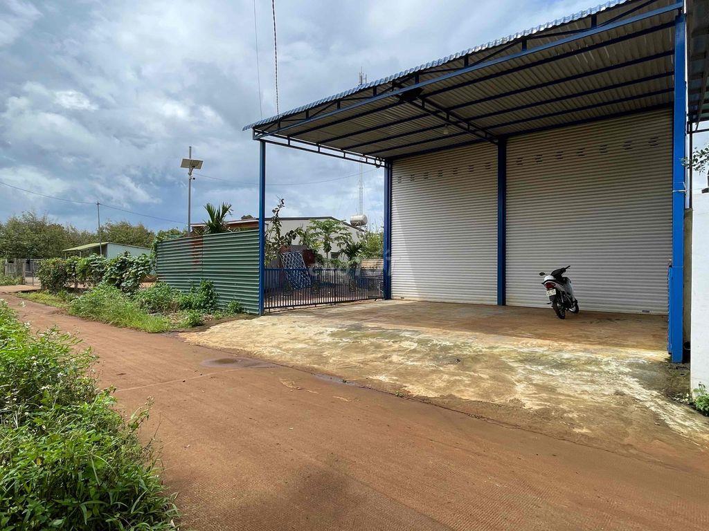 bán đất trên đất có săn kho 320m2