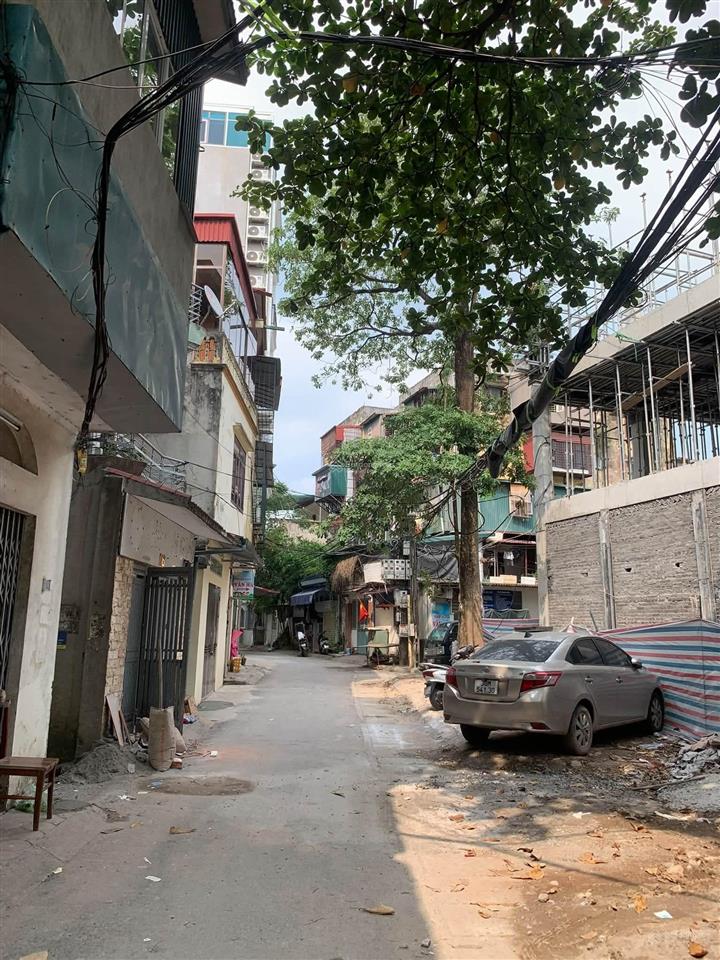 Vị trí vàng hiếm sổ vuông đẹp gần ô tô ngõ rộng bán đất tại nhà sổ đỏ chính chủ