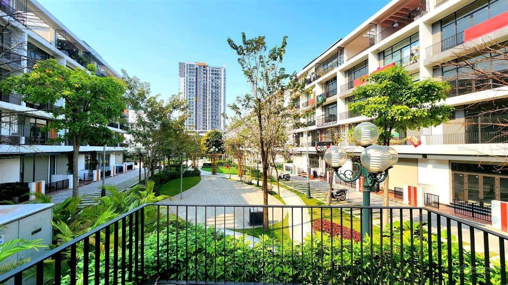 Căn 3pn giá tốt bình minh garden full nội thất sẵn sổ đỏ sang tên 0902 161 ***