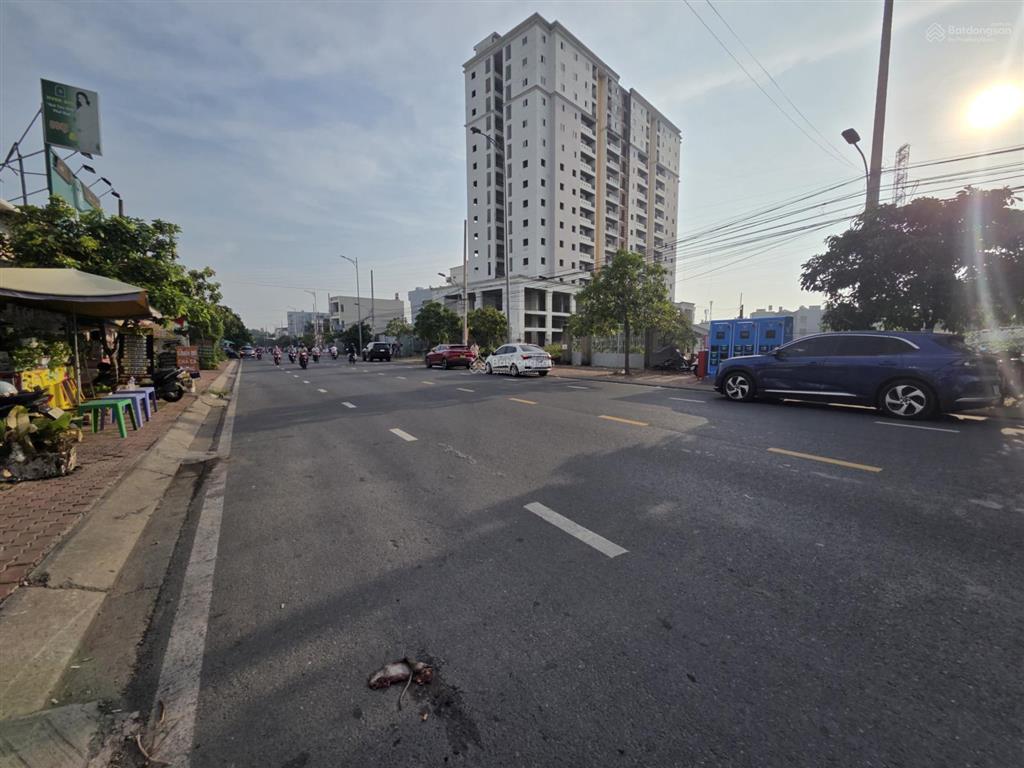 Hàng ngộp mặt tiền kd lê văn chí gần metro 168m2 sẵn tn 25 triệu/tháng