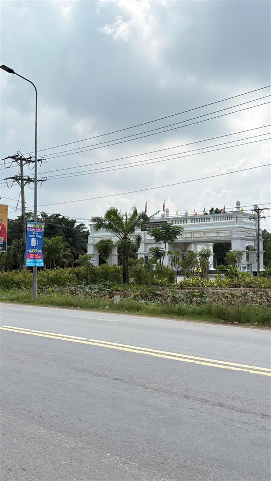 300m2 full thổ cư đất mặt tiền đường 824 rộng 40m