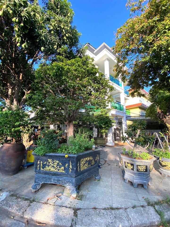 Biệt thự giá hời vịnh biển an viên nha trang có gì