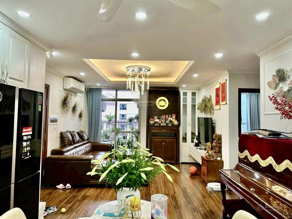 Căn hộ 3ngủ 102,7m2 lô góc tầng cao full nội thất 8tỷ